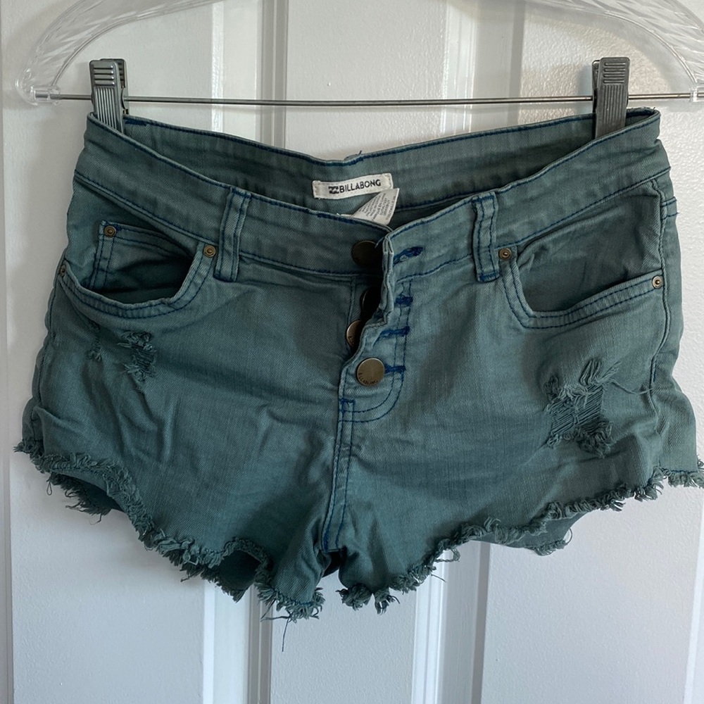 Denim billabong shorts size 26